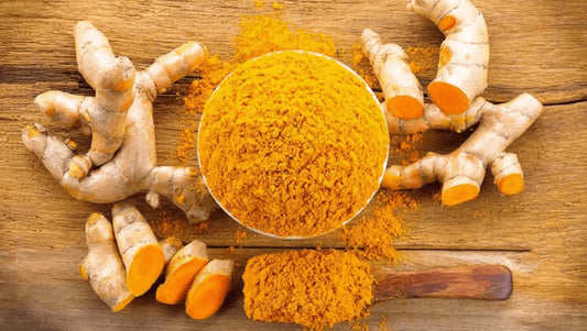 Come aumentare le difese immunitarie in vista dell’inverno con la curcuma