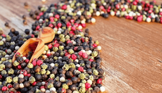 La piperina forte funziona: origini, proprietà e benefici - Agocap Pharma & Beauty